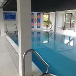 H15 Ap6 Mit Beheiztem Innenpool Und Sauna *
